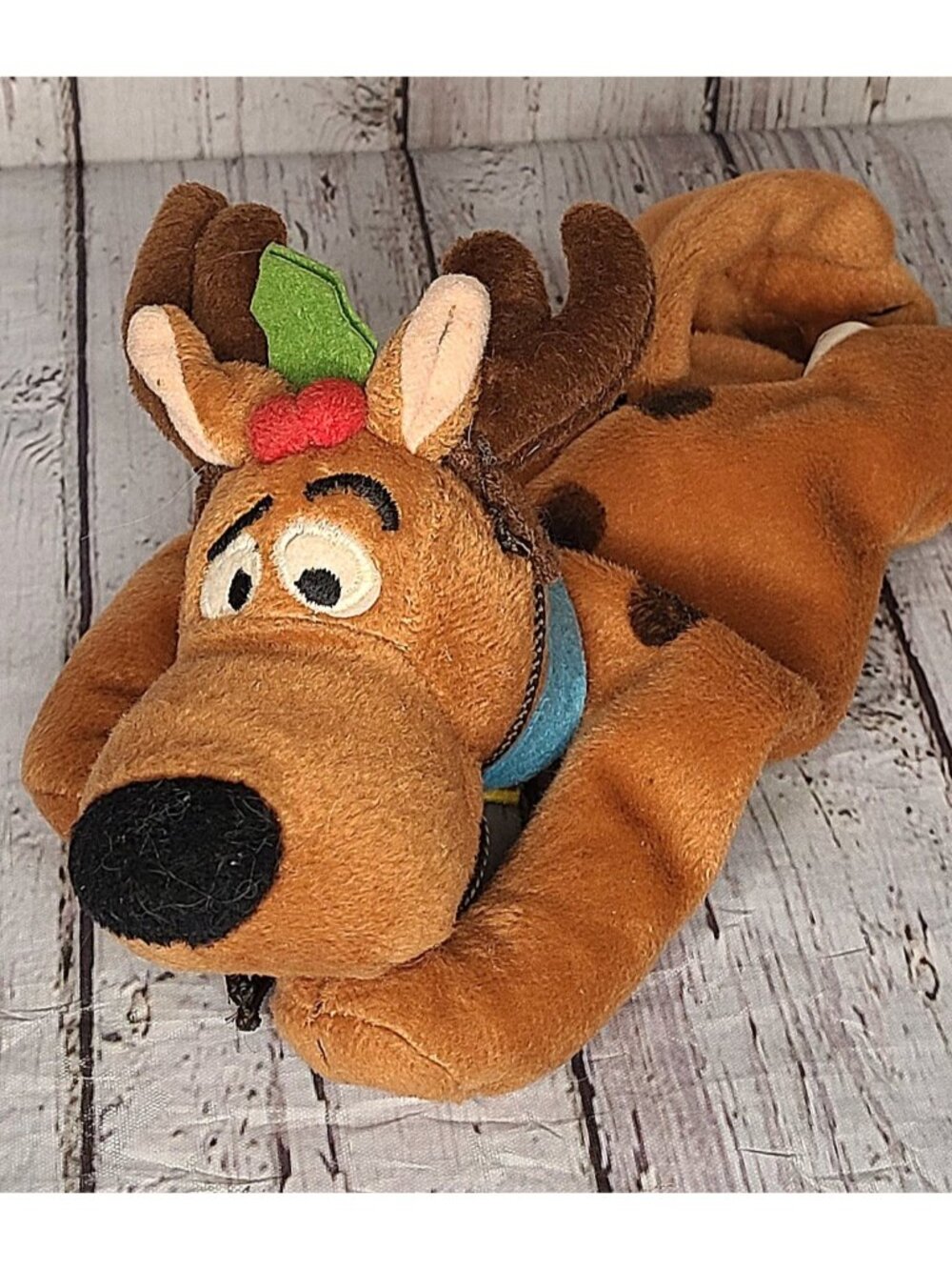 9" Vintage 1997 Reindeer Scooby-Doo Flat Beanie Plush Holiday Warner Bros Store